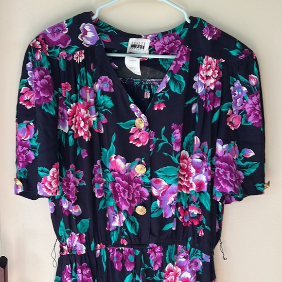 VINTAGE Leslie Fay Floral Dress with pockets! Spring Dress - Picture 3 of 6